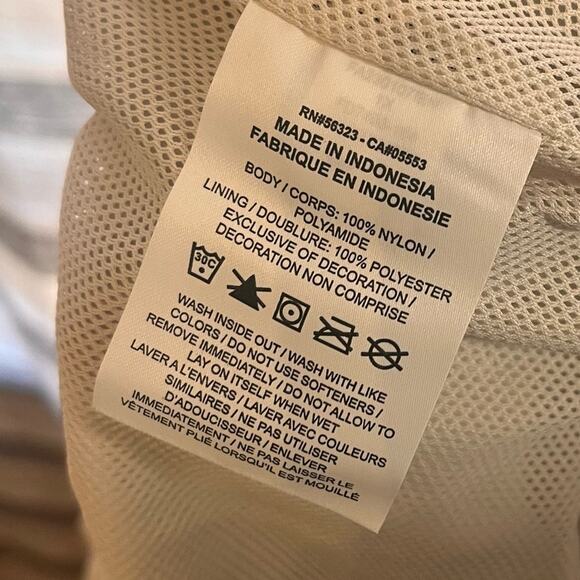 Nike Tan Windbreaker Crops Size 1X - Picture 10 of 10